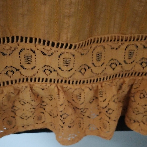 Doe & Rae Mustard Top with Lace Trim - Picture 9 of 9